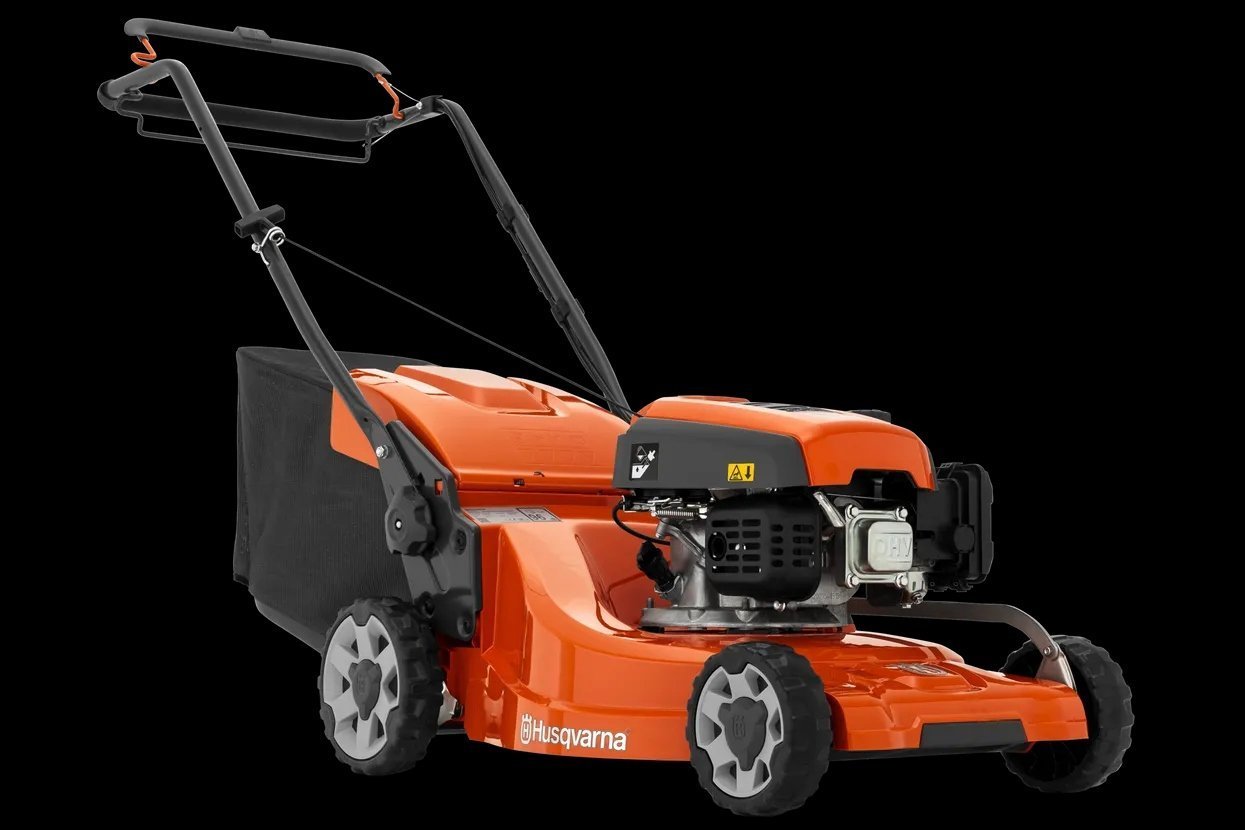 Tondeuse à gazon à essence LC 247S